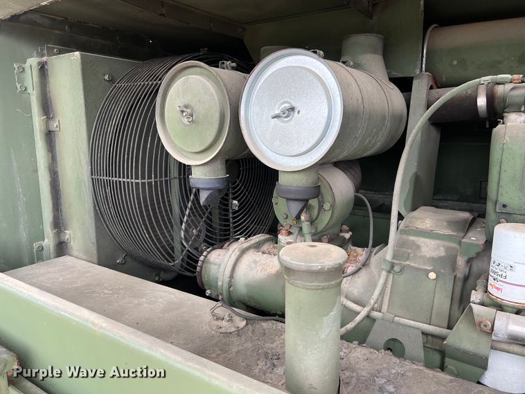 image for item DS2985 1985 Ingersoll-Rand P-250-W-D-M-H268 air compressor