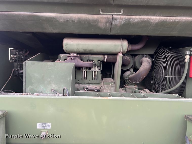 image for item DS2985 1985 Ingersoll-Rand P-250-W-D-M-H268 air compressor