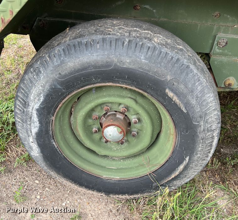 image for item DS2985 1985 Ingersoll-Rand P-250-W-D-M-H268 air compressor