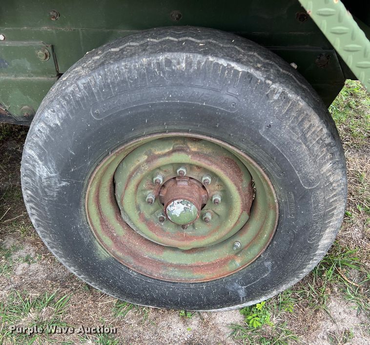 image for item DS2985 1985 Ingersoll-Rand P-250-W-D-M-H268 air compressor