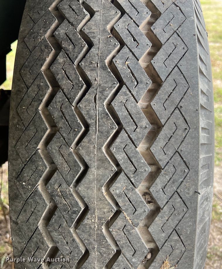 image for item DS2985 1985 Ingersoll-Rand P-250-W-D-M-H268 air compressor