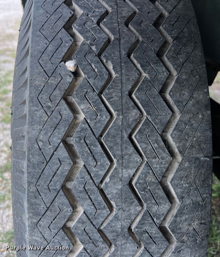 image for item DS2985 1985 Ingersoll-Rand P-250-W-D-M-H268 air compressor