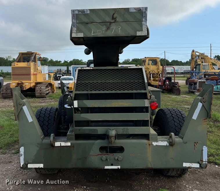 image for item DS2987 Lorain LRT-100 crane