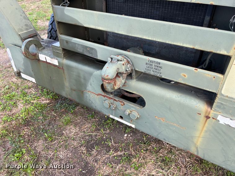 image for item DS2987 Lorain LRT-100 crane