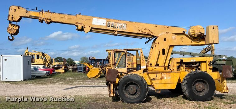 image for item DS2988 Galion D137064 crane