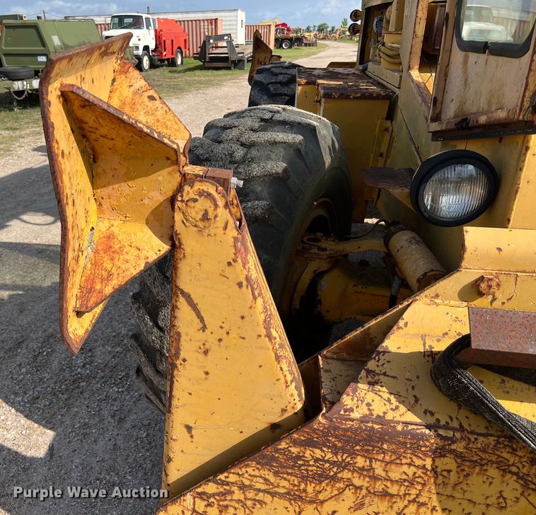 image for item DS2988 Galion D137064 crane