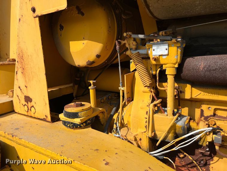 image for item DS2988 Galion D137064 crane