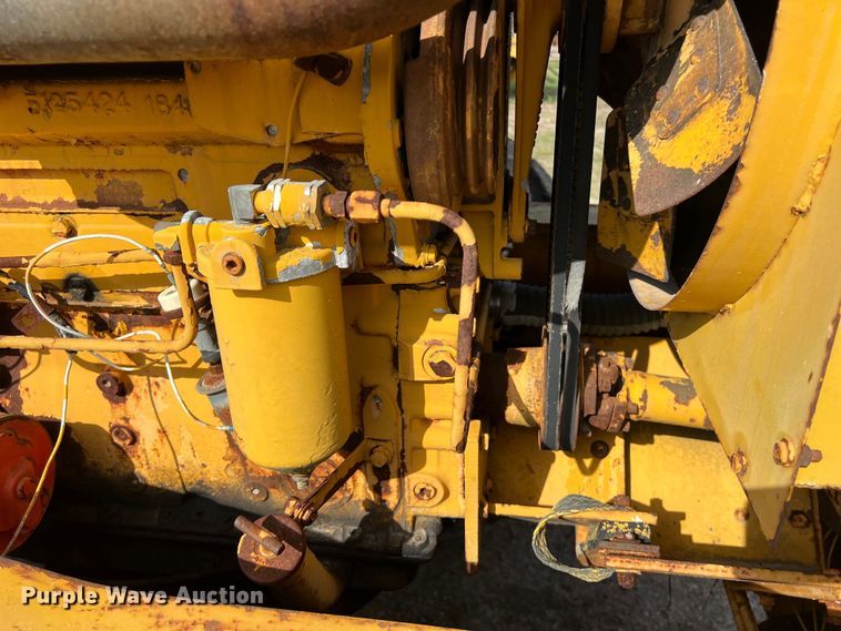 image for item DS2988 Galion D137064 crane