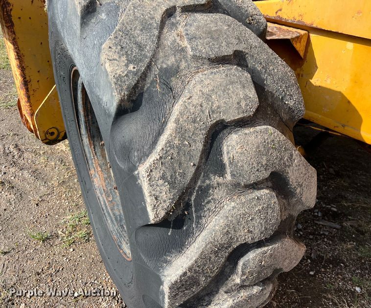 image for item DS2988 Galion D137064 crane