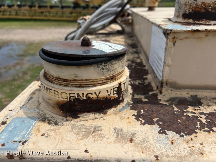 image for item DS2992 Tramont fuel tank