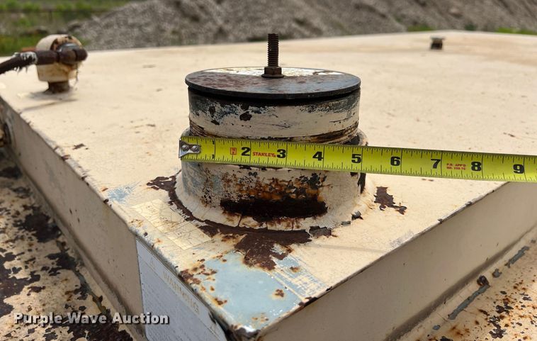 image for item DS2992 Tramont fuel tank