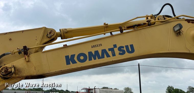 image for item DS3001 2003 Komatsu  PC300LC excavator