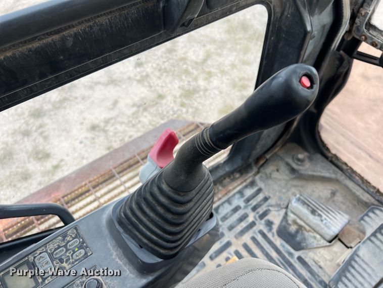 image for item DS3001 2003 Komatsu  PC300LC excavator