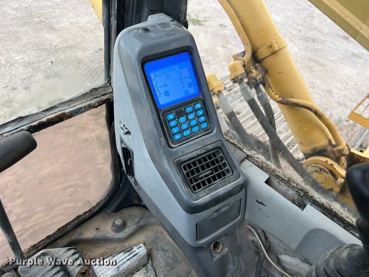 image for item DS3001 2003 Komatsu  PC300LC excavator