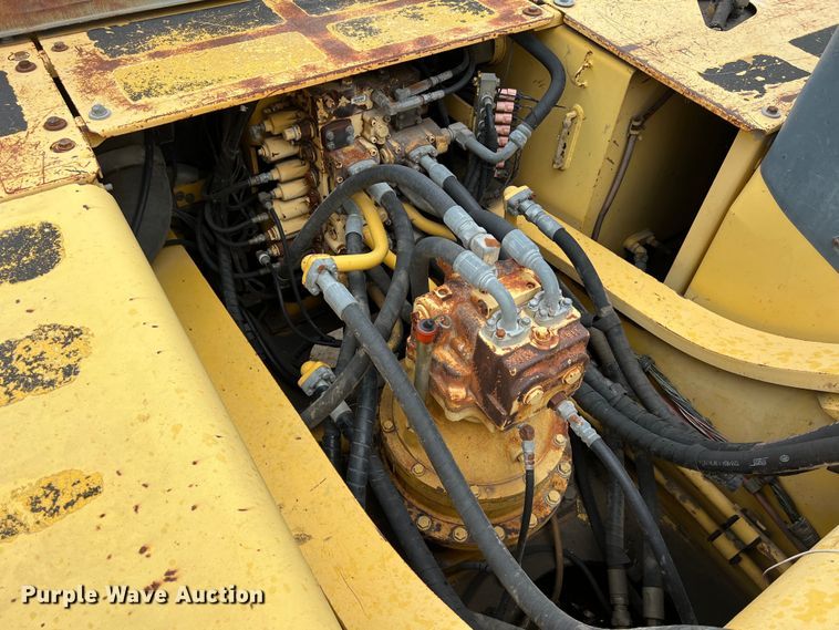 image for item DS3001 2003 Komatsu  PC300LC excavator