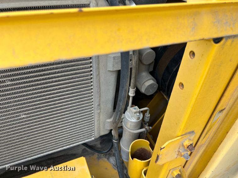 image for item DS3001 2003 Komatsu  PC300LC excavator