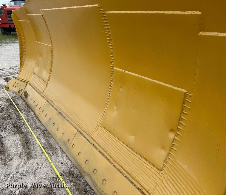 image for item DS3002 1978 Caterpillar D9H dozer