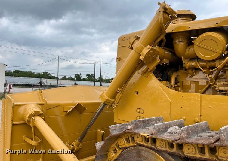 image for item DS3002 1978 Caterpillar D9H dozer