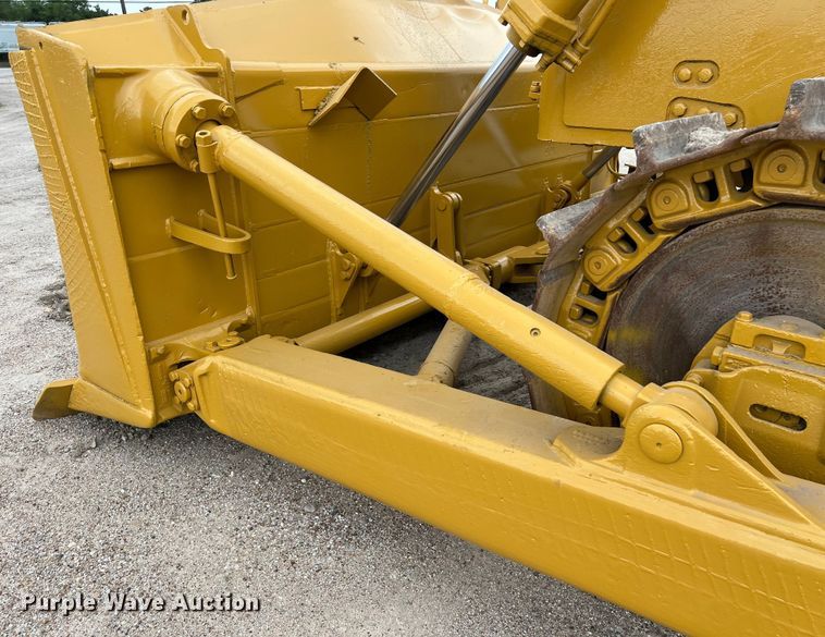 image for item DS3002 1978 Caterpillar D9H dozer