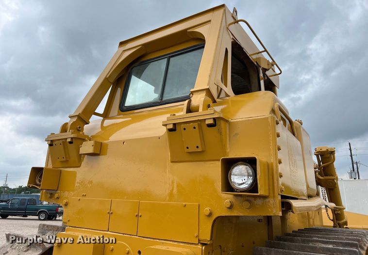 image for item DS3002 1978 Caterpillar D9H dozer
