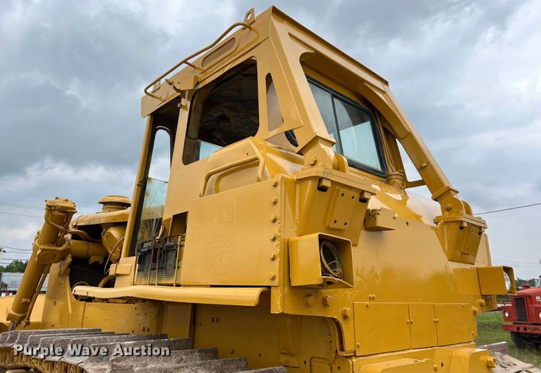 image for item DS3002 1978 Caterpillar D9H dozer