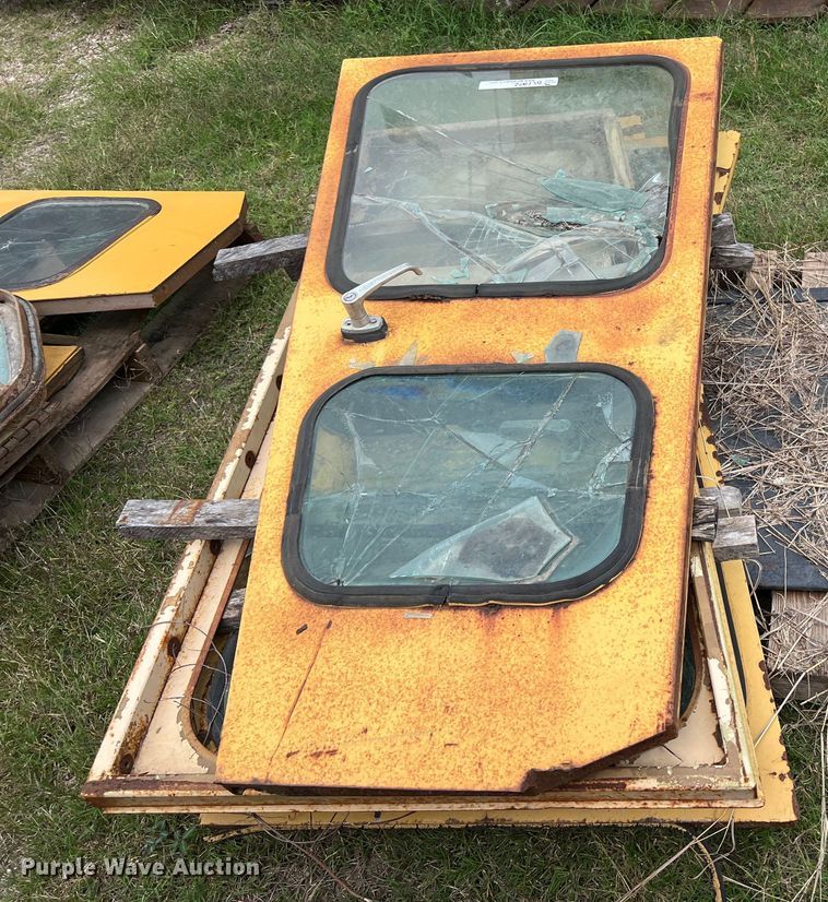 image for item DS3002 1978 Caterpillar D9H dozer