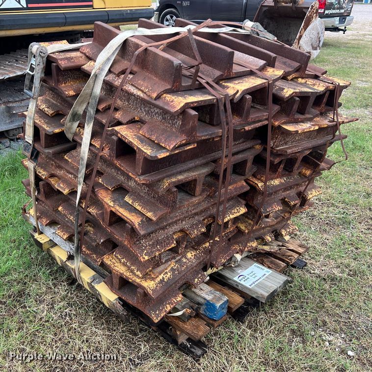 image for item DS3022 Approximately 76 24