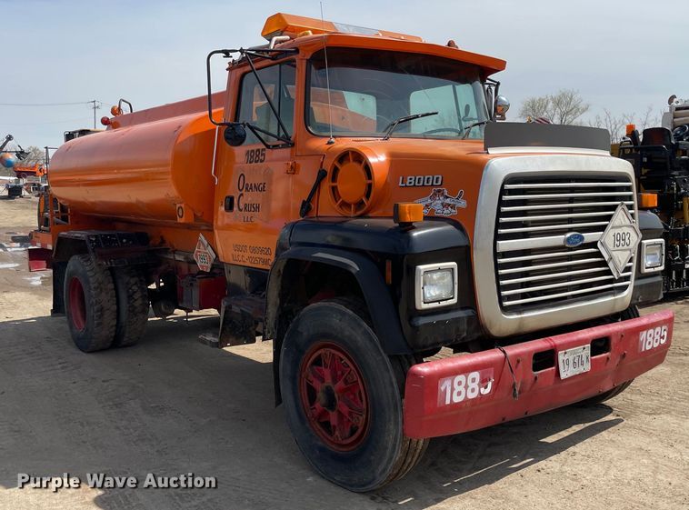 image for item DS5467 1997 Ford  L8000 fuel truck