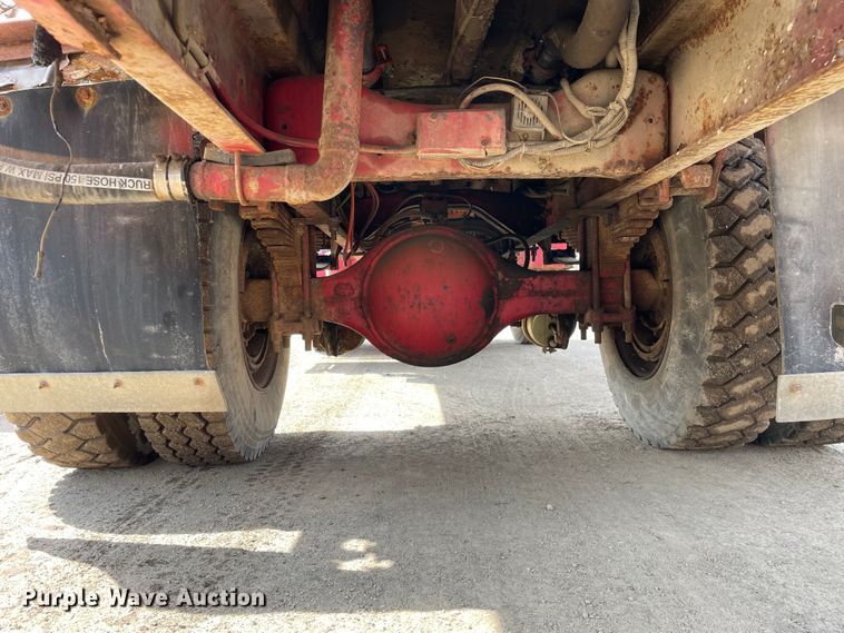 image for item DS5467 1997 Ford  L8000 fuel truck