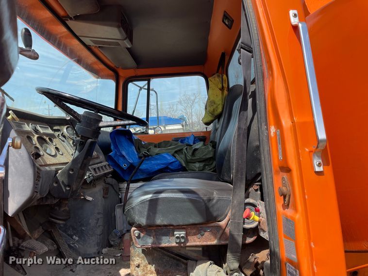 image for item DS5467 1997 Ford  L8000 fuel truck