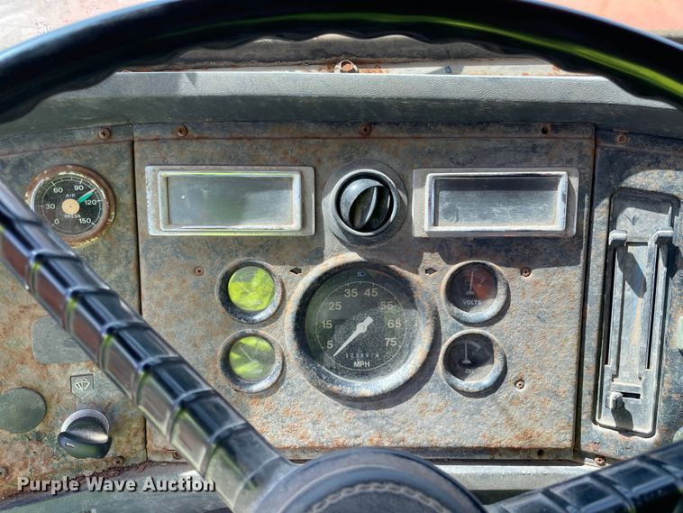 image for item DS5467 1997 Ford  L8000 fuel truck