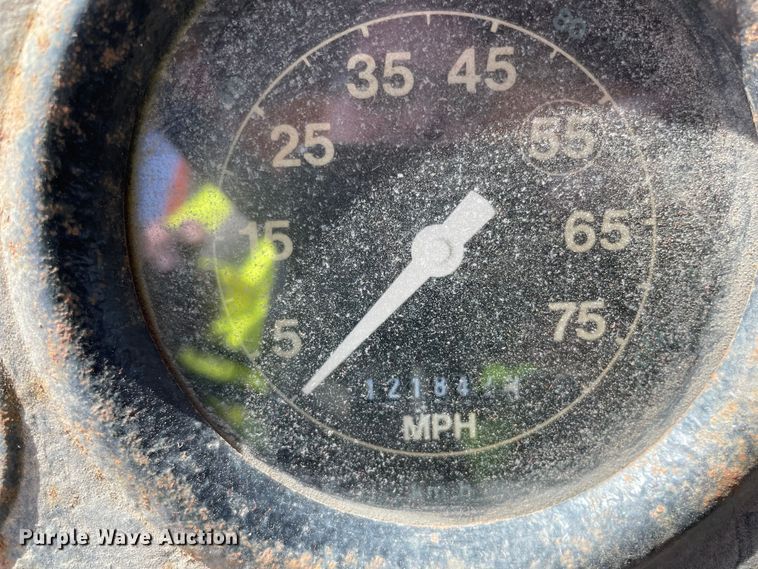 image for item DS5467 1997 Ford  L8000 fuel truck