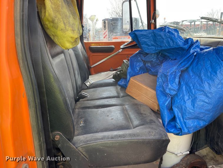 image for item DS5467 1997 Ford  L8000 fuel truck