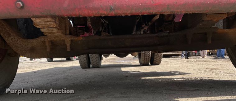 image for item DS5467 1997 Ford  L8000 fuel truck