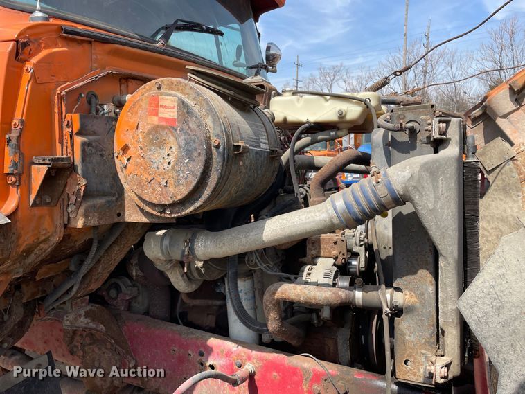 image for item DS5467 1997 Ford  L8000 fuel truck