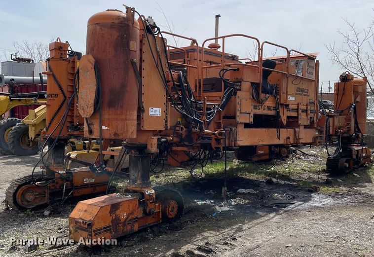 image for item DS5477 Gomaco  GT6300 slip form paver 