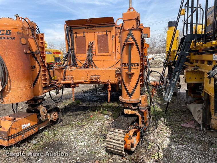 image for item DS5477 Gomaco  GT6300 slip form paver 