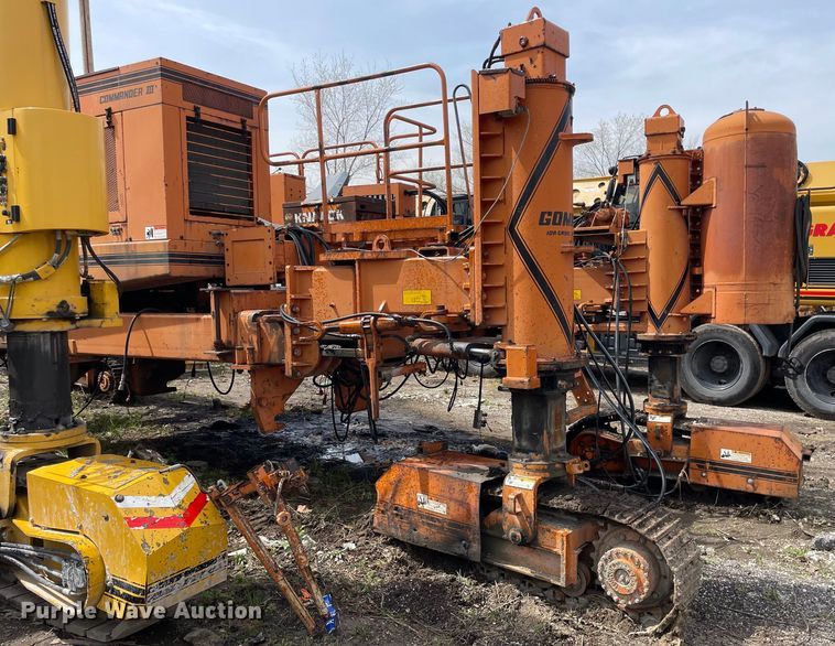 image for item DS5477 Gomaco  GT6300 slip form paver 