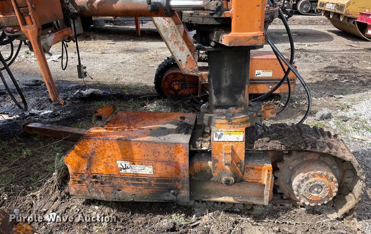 image for item DS5477 Gomaco  GT6300 slip form paver 