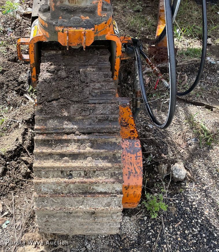 image for item DS5477 Gomaco  GT6300 slip form paver 