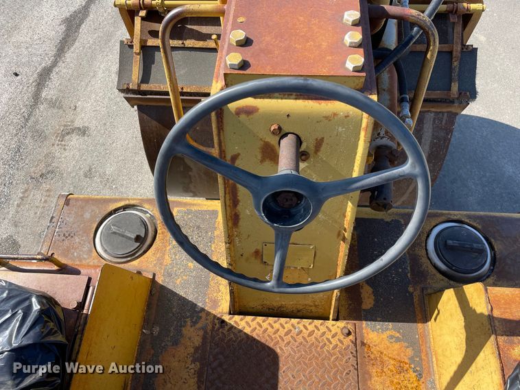 image for item DS5483 1995 Hypac  C350D double drum roller