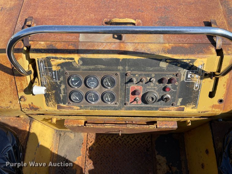 image for item DS5483 1995 Hypac  C350D double drum roller