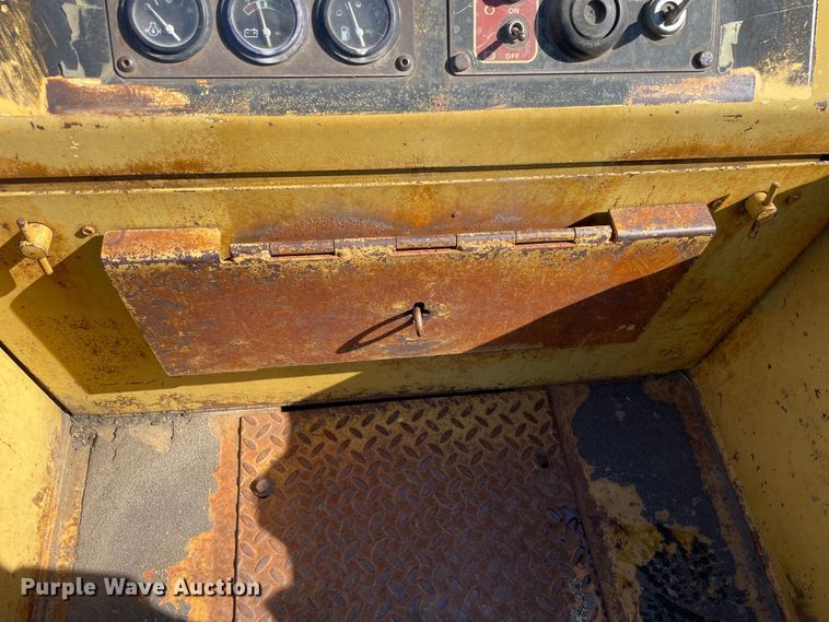 image for item DS5483 1995 Hypac  C350D double drum roller