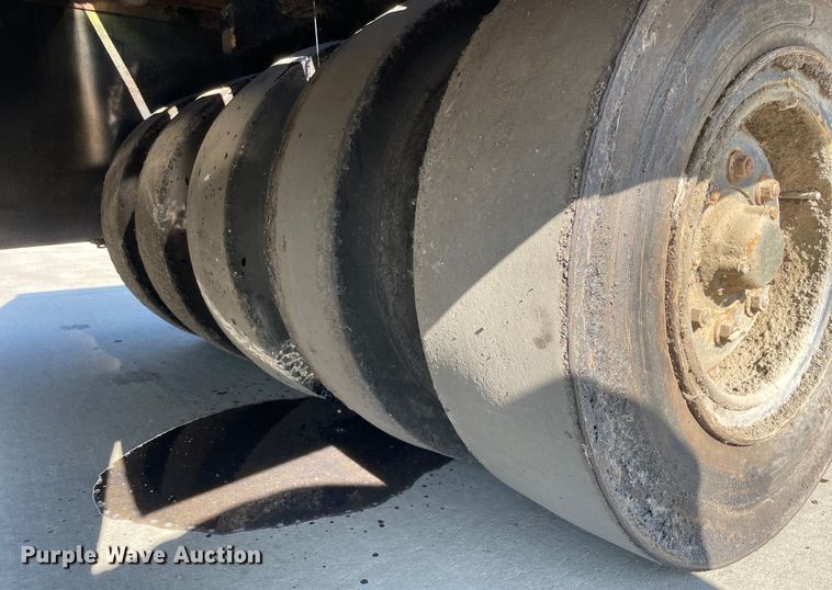 image for item DS5486 Bomag  BW12R pneumatic roller