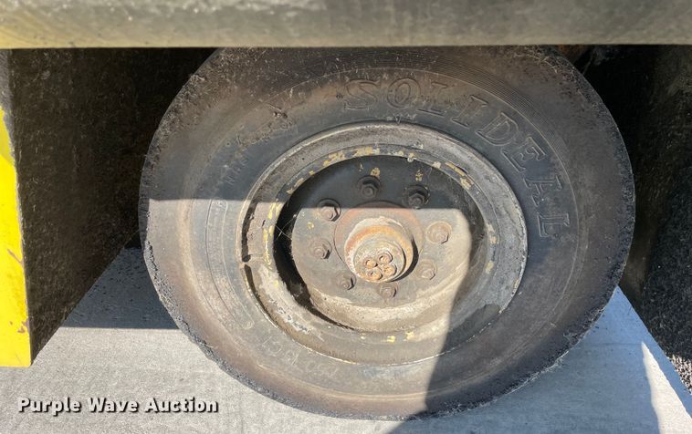 image for item DS5486 Bomag  BW12R pneumatic roller