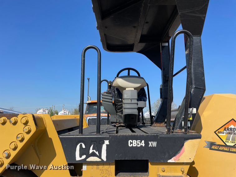image for item DS5488 2012 Caterpillar  CB54XW double drum vibratory roller