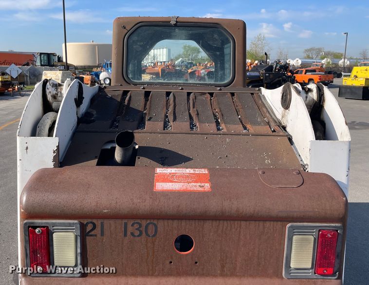 image for item DS5492 2006 Bobcat  S220 skid steer loader