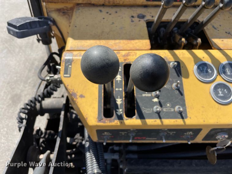 image for item DS5494 Mauldin  1550D paver