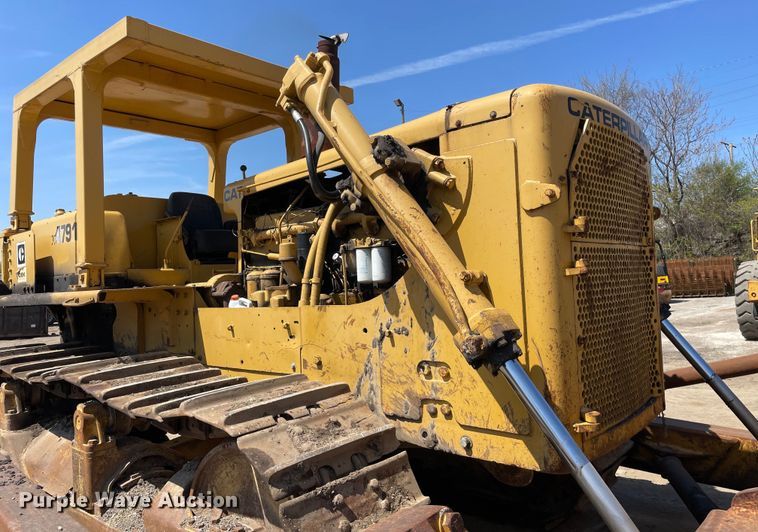 image for item DS5505 1972 Caterpillar  D8H dozer