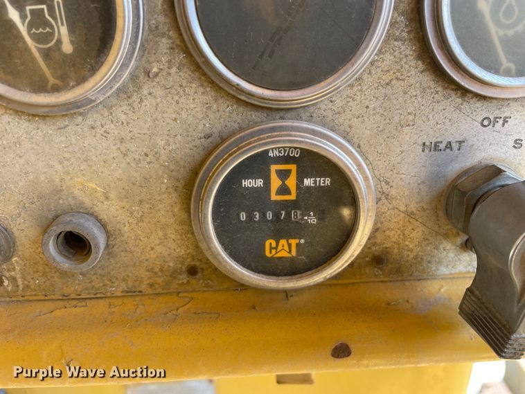 image for item DS5505 1972 Caterpillar  D8H dozer